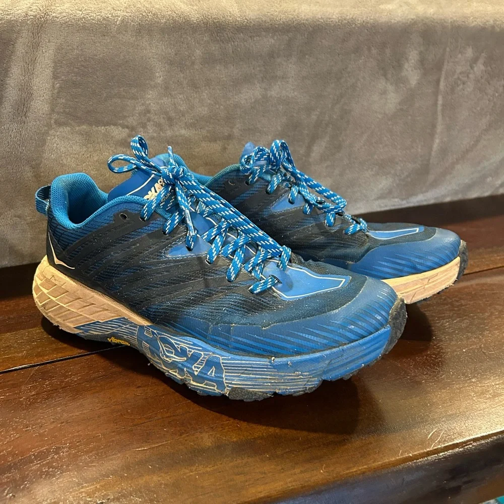 Hoka One One Speedgoat 4 sz 9.5 - Picture 1 of 9